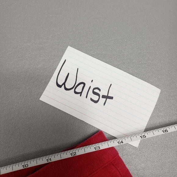 Sumba red shorts size 9/10 - Picture 7 of 10